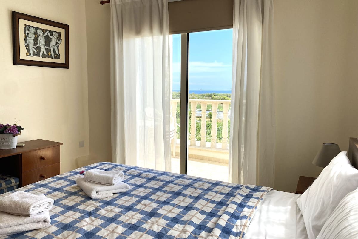 Premium Villa (Luigi) | 2 bedrooms, in-room safe, individually decorated, individually furnished