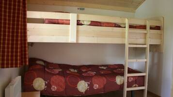 2 phòng ngủ, nôi (giường cho trẻ sơ sinh) miễn phí