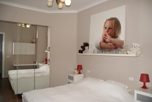 Down duvets, free WiFi - Logies Windsor (Ostend)