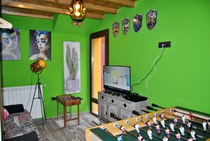 Deluxe Villa, Pool Access (Alejandra) | Children’s theme room - Casas Rurales Collarubio (Collado Mediano)