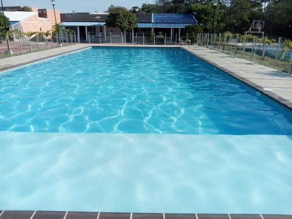 Alberca al aire libre 