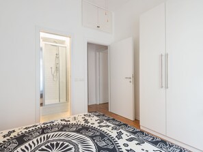 Apartment, 2 Bedrooms, Balcony | 2 bedrooms, iron/ironing board, free WiFi, bed sheets - RSH Colosseo Enchanting Apartment (Rome)