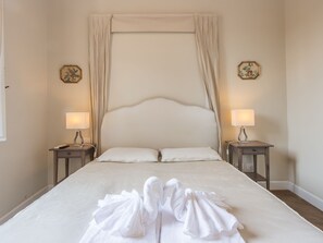 Apartment, 3 Bedrooms, Balcony, City View | 3 bedrooms, free WiFi, bed sheets