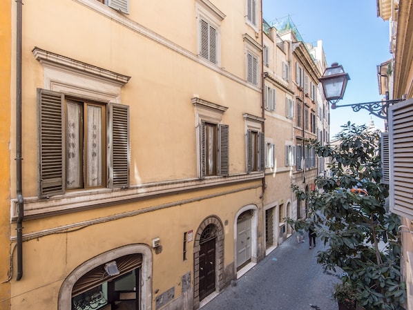 Apartment, 1 Schlafzimmer | Blick auf die Straße