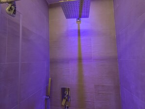 Apartment, 1 Bedroom | Bathroom shower - RSH Luxury One Bedroom Fori Imperiali (Rome)