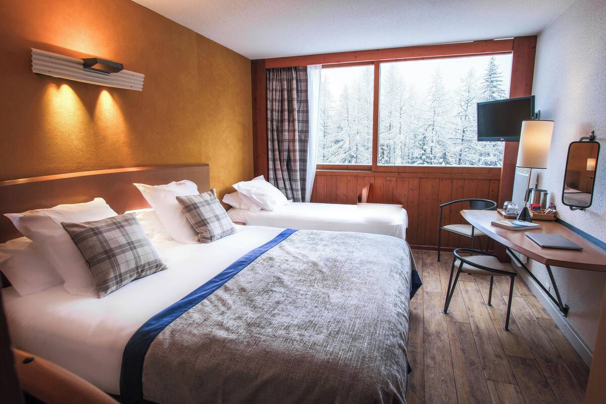 Free WiFi, individually decorated, individually furnished, bed sheets