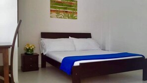 Single Room | Minibar, desk, free WiFi, bed sheets - Hotel Santa Maria Real (Sabana de Torres)