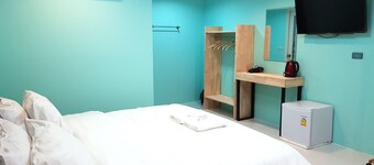 ORI House .Calm, good weather.<br>