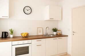 비즈니스 아파트 | 욕실 | 샤워 시설, 헤어드라이어, 비누, 화장지