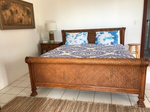 3 عدّة غرف نوم ومكواة/لوح كي وواي فاي وملاءات أسرّة