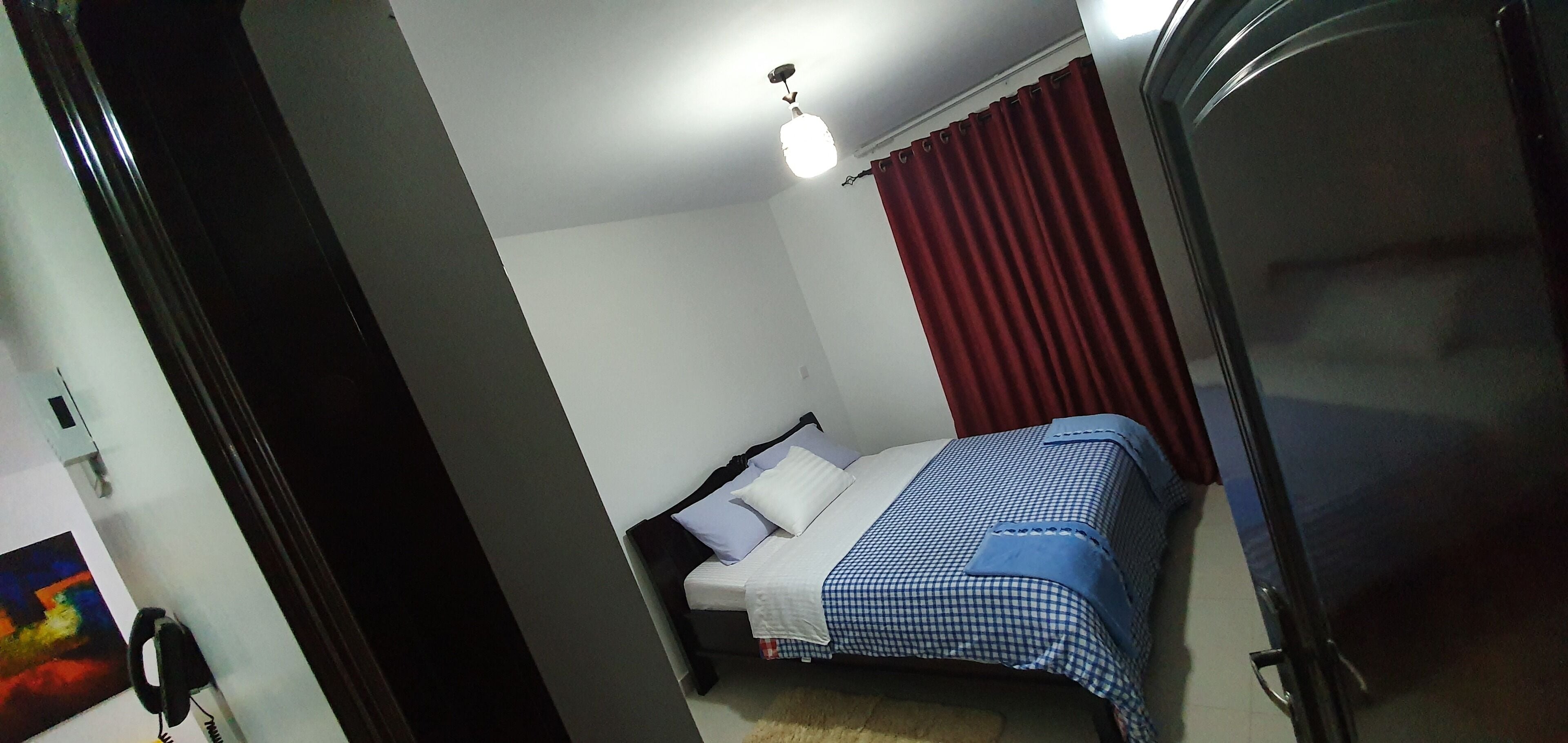 標準雙人房 | 書桌、手提電腦工作空間、熨斗/熨衫板、免費 Wi-Fi