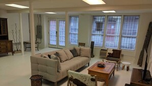 Unclassified image, 5 of 29, button - City Vibe Loft (Asheville)