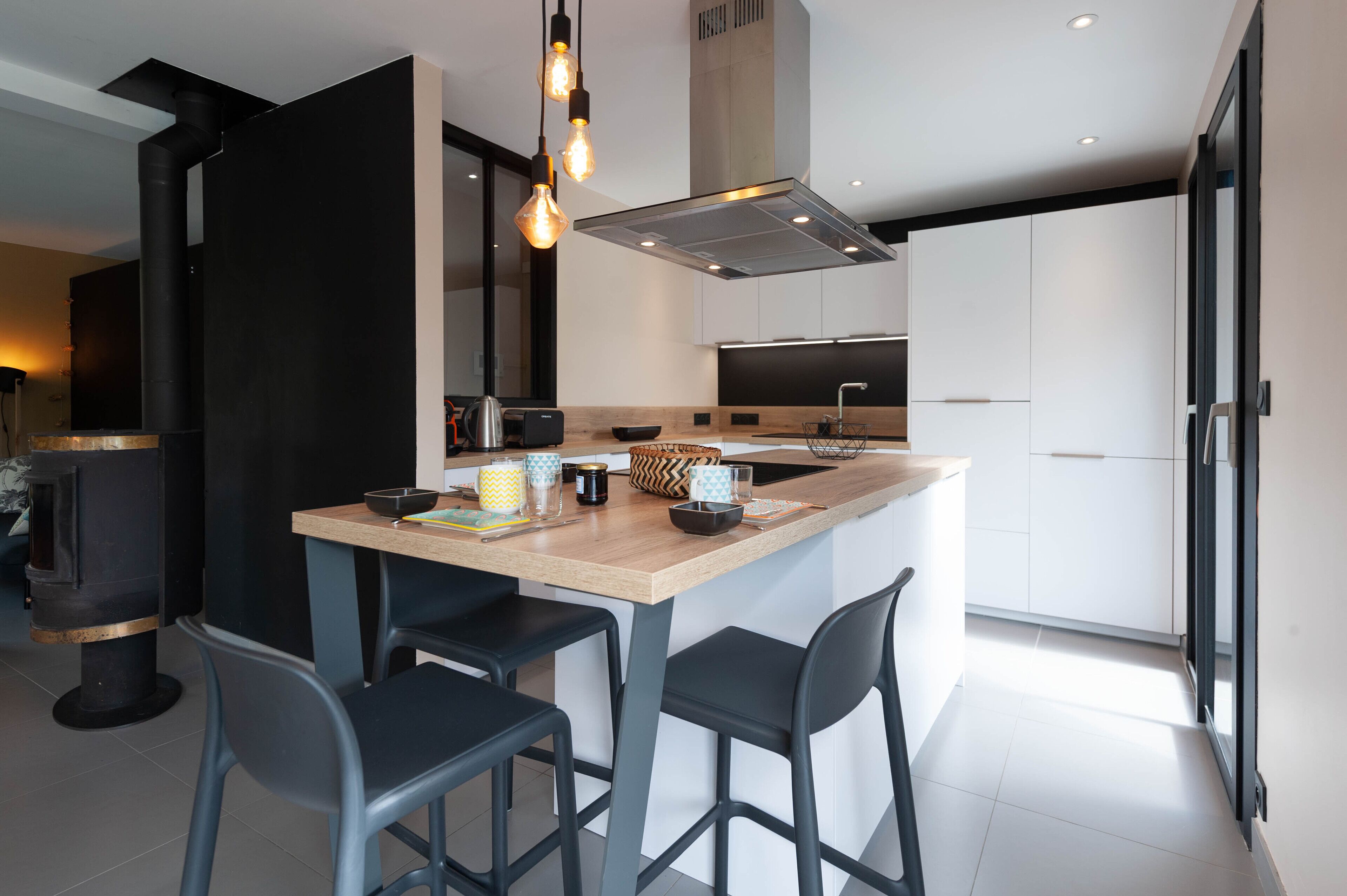 冰箱、微波炉、烤箱、炉灶