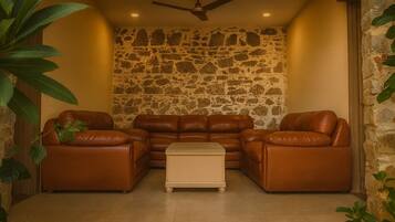 Luxury Room | In-room safe