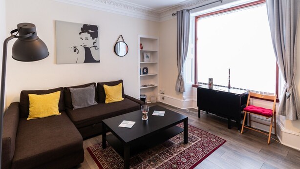 Apartment | Living area - Mycosy Provost Road (Dundee)