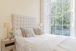 Apartamento conforto (2 Bedrooms) | Vista do quarto