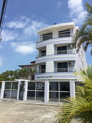 Front of property - KASATO MARU RESIDENCE (Florianópolis)
