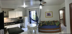 Apartamento Terreo | Living room - KASATO MARU RESIDENCE (Florianópolis)