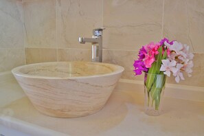 Soap, shampoo