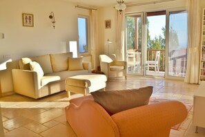 Flat-screen TV, DVD player, foosball, table tennis - Apartment Safak, Lavanta, Kalkan (Kas)