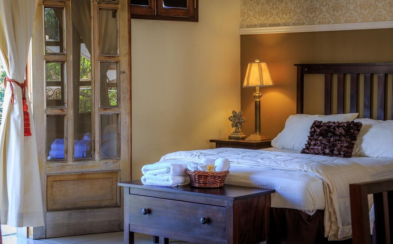 Free WiFi, bed sheets