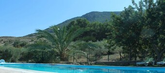 Cottage with family pool and children's pool