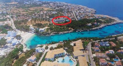 SCHÖNES DUPLEX IN CALA SANTANDRIA-CIUTADELLA MIT POOL UND WIFI