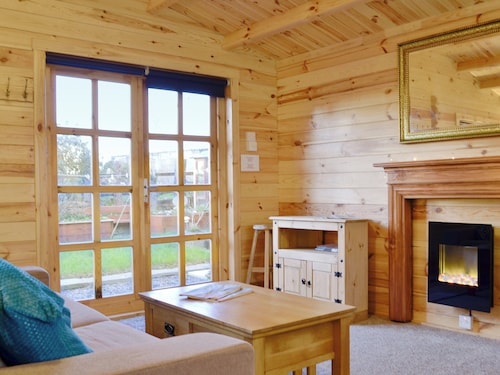 1 bedroom accommodation in Llanwnda, near Goodwick