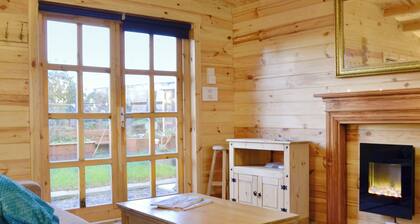 1 bedroom accommodation in Llanwnda, near Goodwick