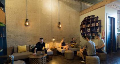 Dallasin ensimmäinen ja paras hostelli!