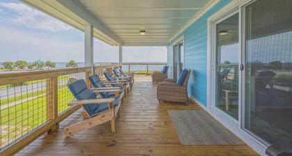 Bird’s Up Retreat-Gulf Front Home at Shell Point Beach