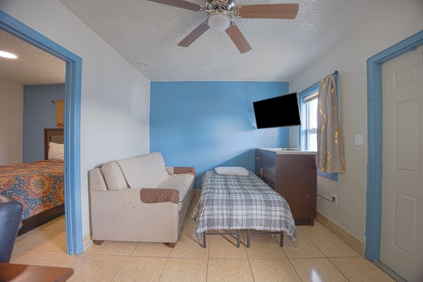 Desk, iron/ironing board, free rollaway beds, free WiFi