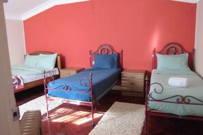 Free WiFi, bed sheets - Hostel The White Butterfly (Lagos)