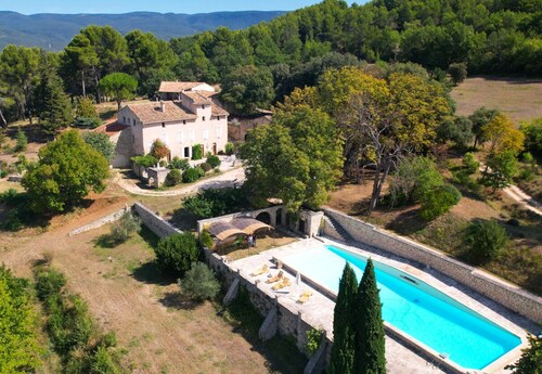 Domaine de Saint Pons - Mas Provencal dans le Luberon 