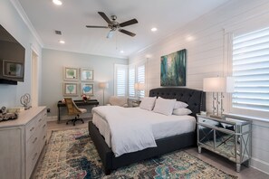 4 chambres, bureau, fer et planche à repasser, accès au Wi-Fi (inclus)