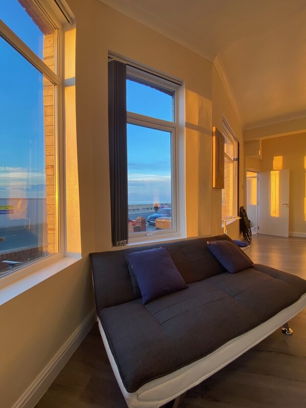 Deluxe Apartment, 1 Bedroom, Beach View, Beachfront | Living area | 60-inch LED TV with digital channels, TV, Netflix - Redcar Sea View Apartments (Redcar)