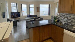 Deluxe Apartment, 1 Bedroom, Beach View, Beachfront | Private kitchen - Redcar Sea View Apartments (Redcar)
