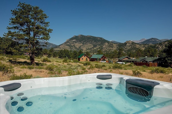 Bañera de hidromasaje exterior