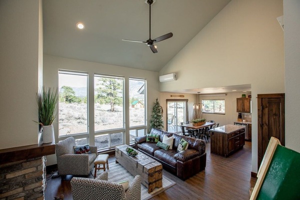 TV, peis, DVD-spiller og fotballspill