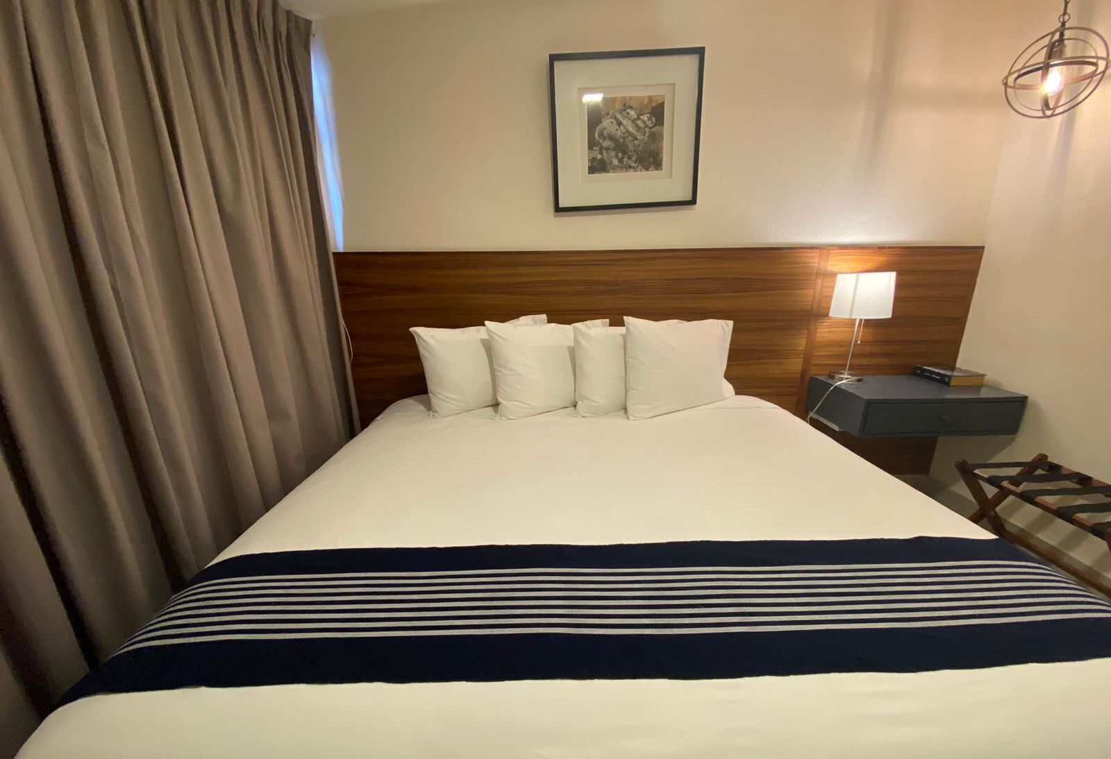 junior room | premium bedding, down duvets, select comfort beds, free wifi