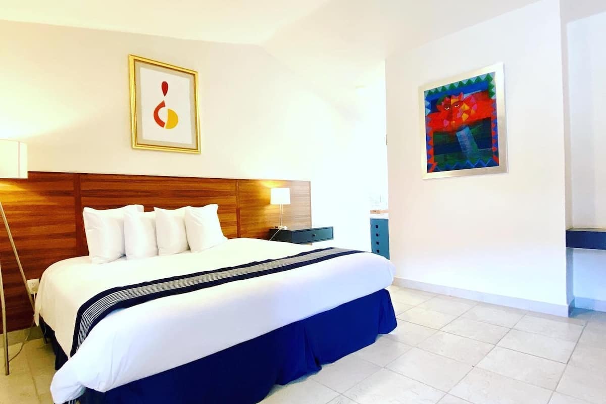 senior room | premium bedding, down duvets, select comfort beds, free wifi