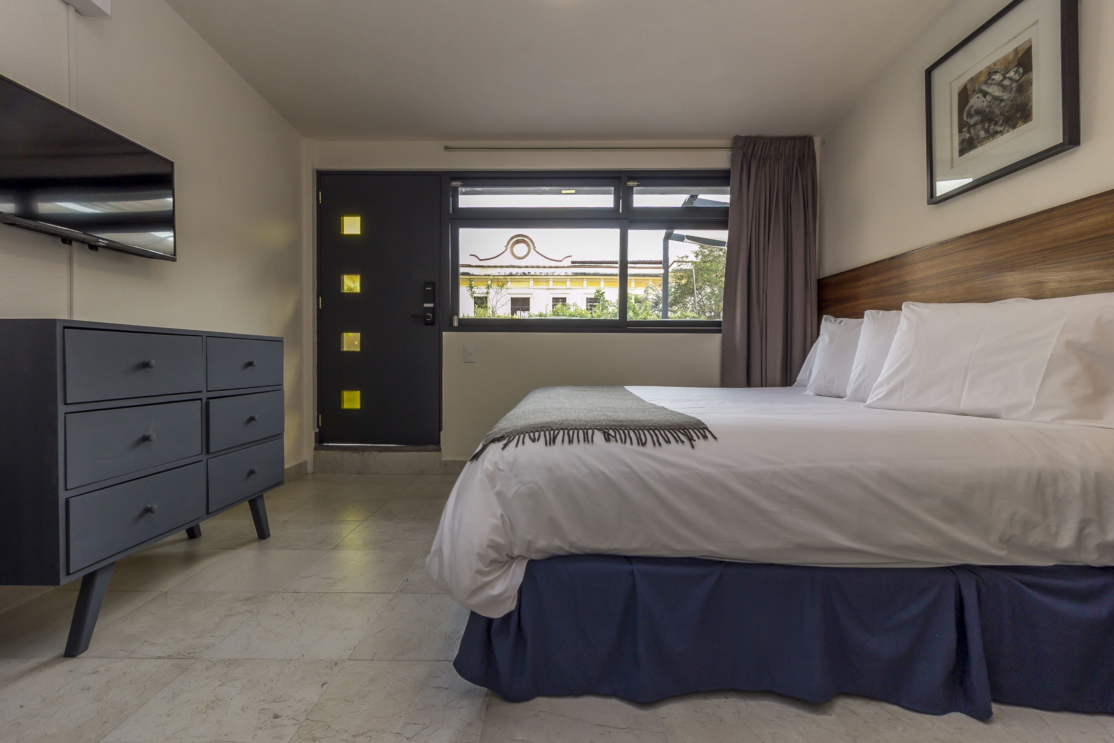 junior room | premium bedding, down duvets, select comfort beds, free wifi