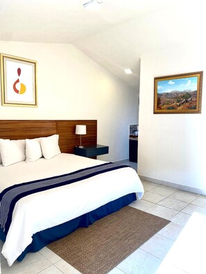 시니어룸 | 고급 침구, 오리/거위털 이불, 셀렉트 컴포트 침대, 무료 WiFi