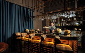 3 restaurants, Asian cuisine