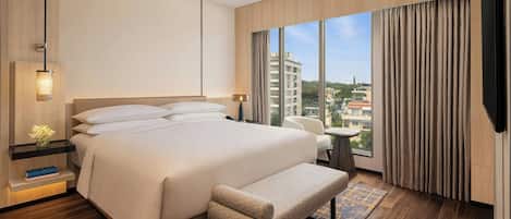 Apartment, 1 Bedroom, Non Smoking | Premium bedding, minibar, desk, laptop workspace