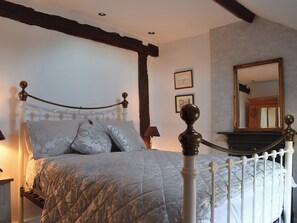 Double bedroom | Brushmaker Cottage, Diss