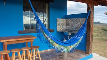 Chalet, 1 cama doble con sofá cama, chimenea, vistas a la montaña | Balcón