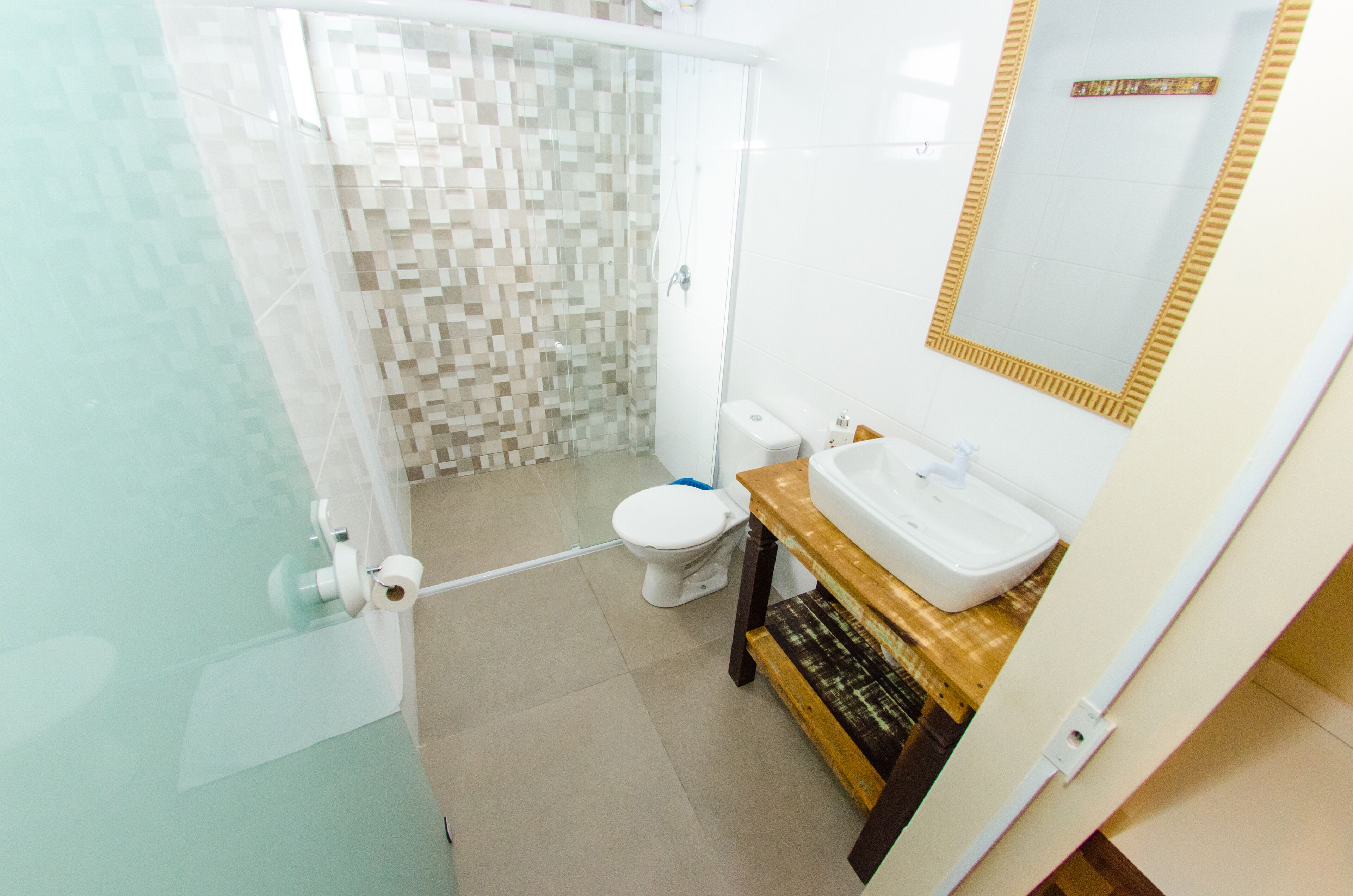 Quadruple Room | Bathroom | Shower, towels