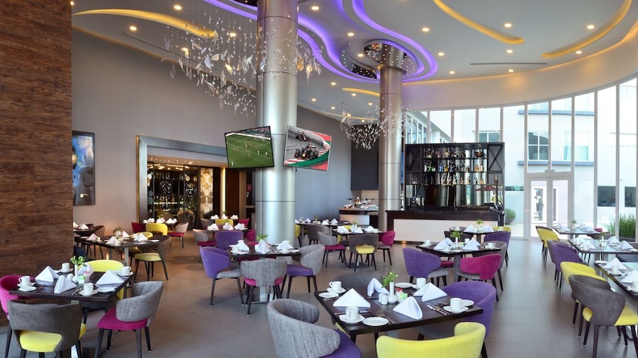 HS HOTSSON Smart León Centro Max