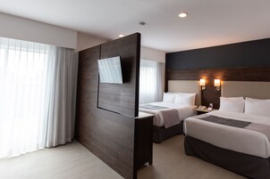 Premium bedding, down comforters, in-room safe, desk